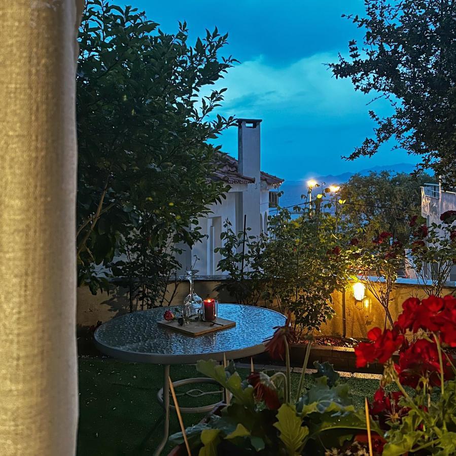 Appartamento Secret Garden Kavala Esterno foto